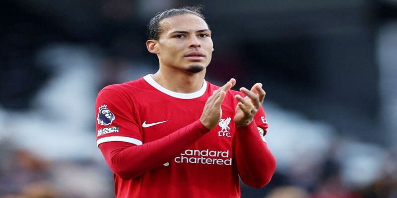 Van Dijk được ưu tiên trong danh sách chiêu mộ